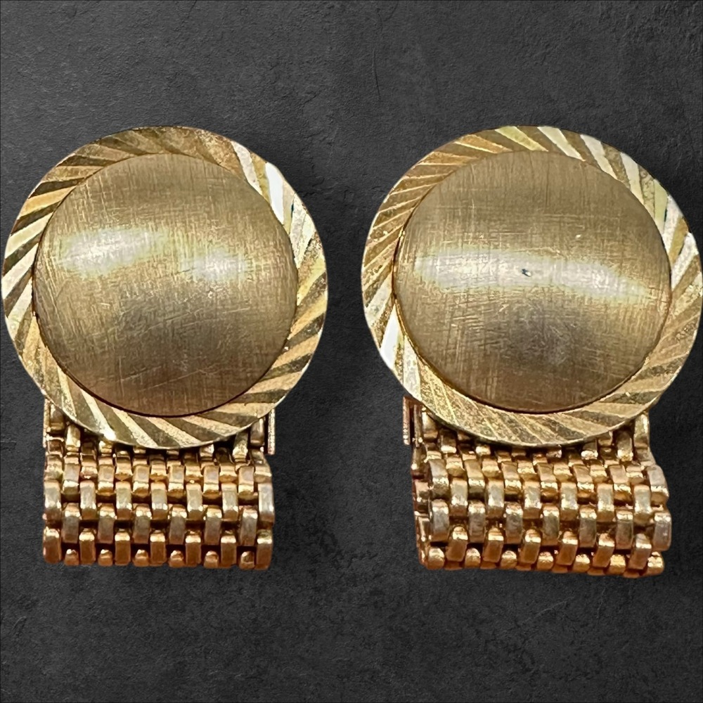 Diamond Cut Gold Tone Faceted Vintage Wraparound‎ Mesh Watchband Cuff Links